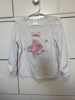 Gymboree White Long-Sleeve Top with Pink Ice Skate Motif